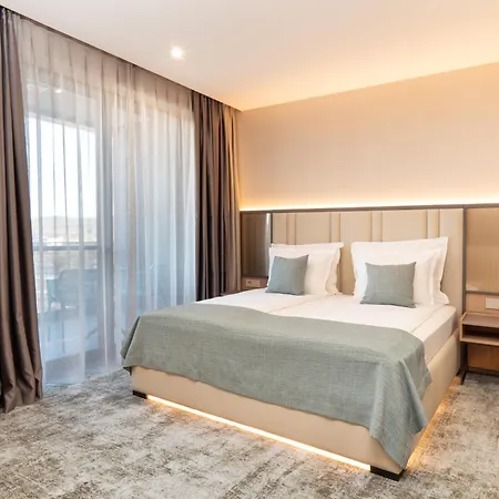 Atmosphere Balneo Hotel & Spa Pavel Banya Exterior photo