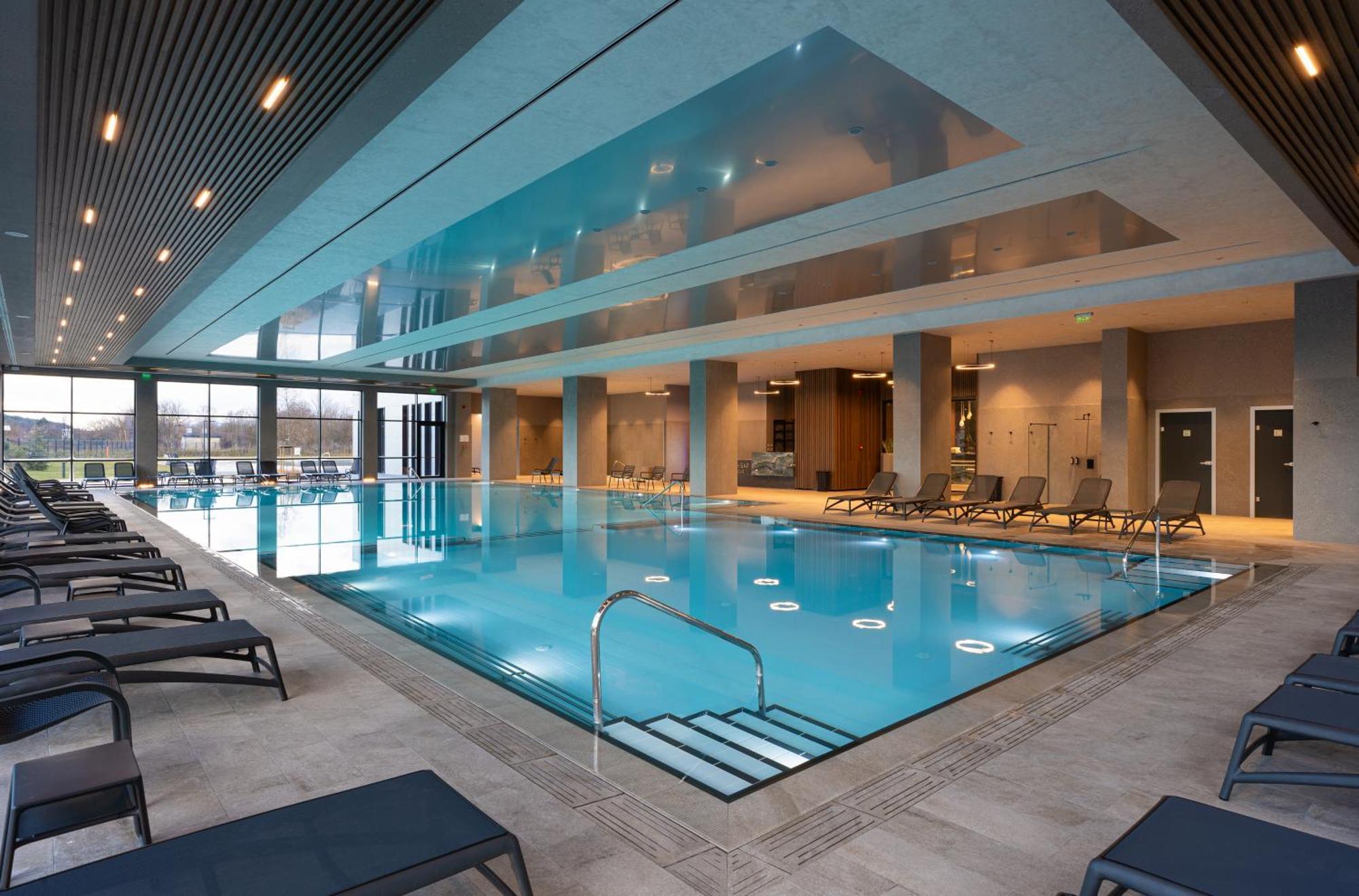 Atmosphere Balneo & Otel 5*
